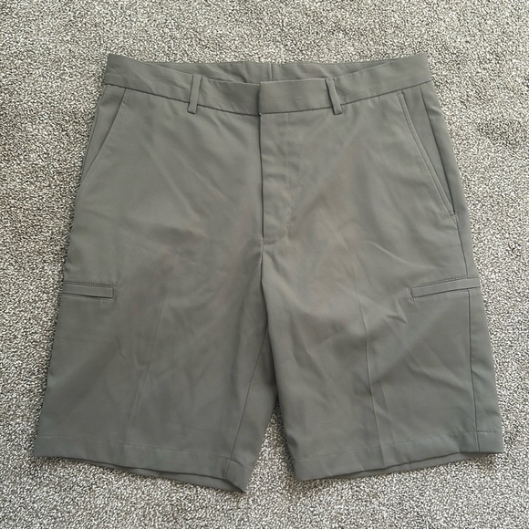 Walter Hagen Golf Shorts - Picture 1 of 3